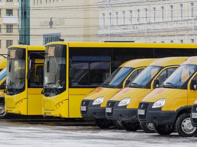 Как организуется перевозка колонной автобусов